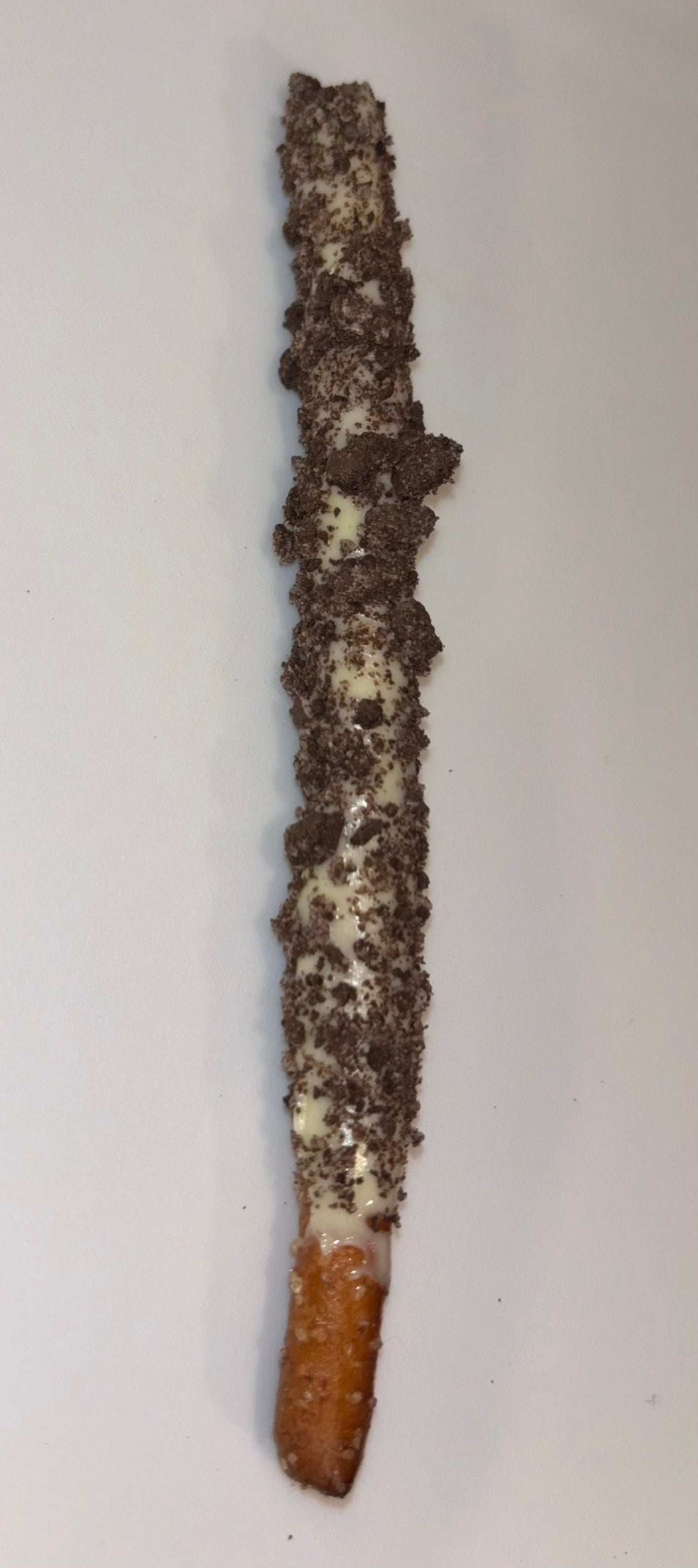 Cookies and Cream Pretzel Rod